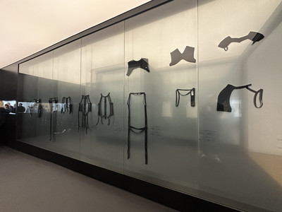 Helmut Lang exhibition, Séance de Travail 1986–2005 at MAK Museum, Vienna - © Installation view, *accessoire-v&ecirc;tements*.
Helmut Lang Archive, MAK Museum., System Magazine