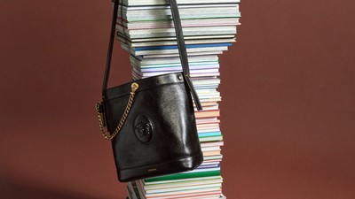 The disruptive legacy of Versace’s Pivot Bag - © System Magazine