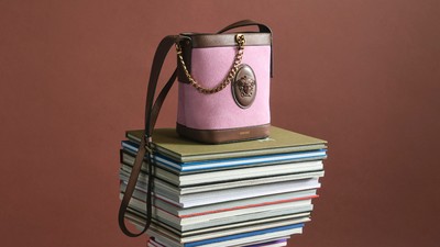 The disruptive legacy of Versace’s Pivot Bag - © System Magazine
