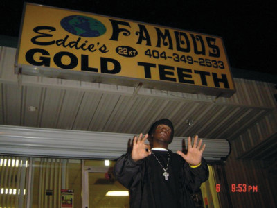 Famous Eddie's Gold Teeth Atlanta. Courtesy of Rich Anthony. - © System Magazine