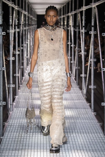 Punk and protest. Paco Rabanne Spring/Summer 2023. - © System Magazine