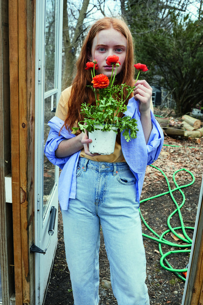 The Stranger Times. Sadie Sink. - © System Magazine