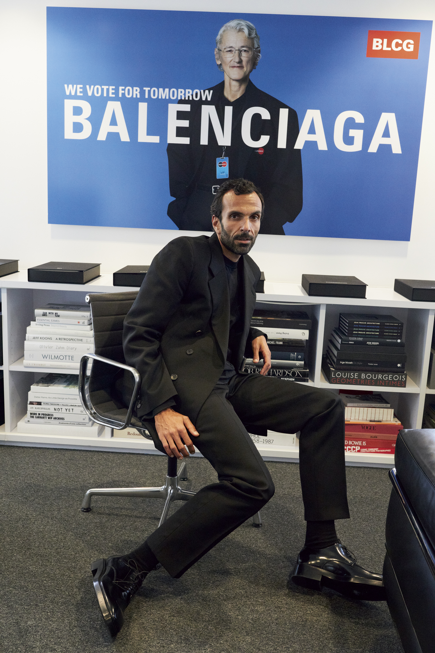 BALENCIAGA TripleS Campaign on Behance  Motion design Wrl Balenciaga  triple s