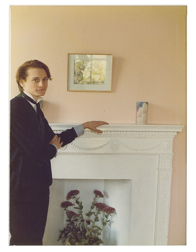 An immoderate aesthete. Hamish Bowles. - © Bowles, aged 18, a student on the foundation art course at Saint Martin&rsquo;s 
School of Art. &lsquo;Fondly channelling Sebastian Flyte at Much Hadham House, 
home of sculptor Michy Herbert, and once home of the poet Walter de la Mare. 
Photographed by my mother, Anne Bowles.&rsquo;, System Magazine