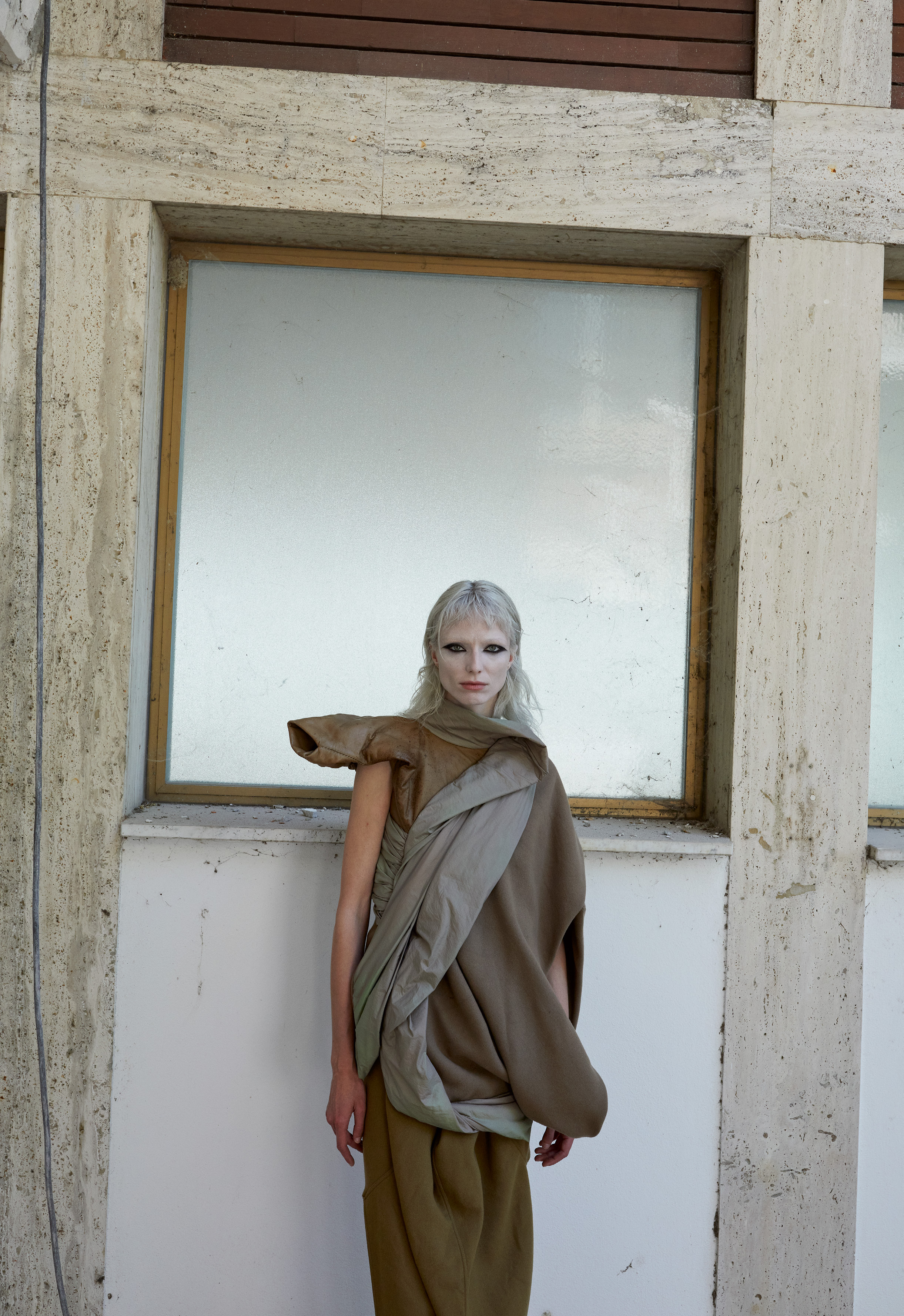 Tanya wears Anuket jacket, Seahorse round-neck dress, and leggings, from *Sphinx*, Autumn/Winter 2015 - © System Magazine