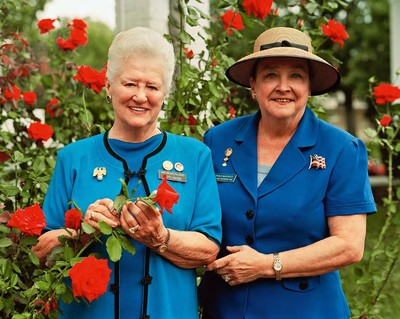 *All-American Volume Eleven: Just Life*
Paula McKinley and Betsy Kelson,
Arlington National Cemetery, Washington DC, 2011.
Photo by Bruce Weber - © System Magazine