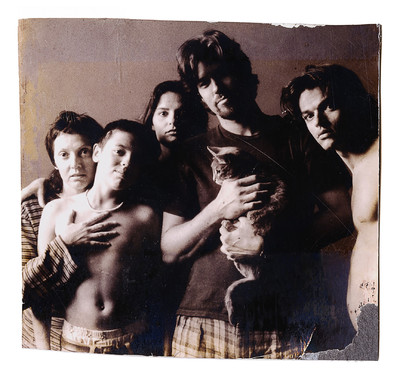 The Sorrentis. - © Francesca, Davide, Vanina, Steve, Mario and Yoda the cat photographed by Francesca.
Sorrenti &amp; Sutton studio, New York, 1993, System Magazine