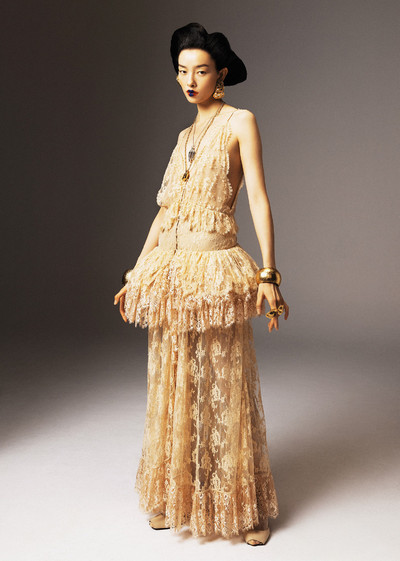 Zhong Lin. - © Dress and necklace by Chlo&eacute;, earrings, ear cuff and ring by Schiaparelli, and shoes by Courr&egrave;ges., System Magazine