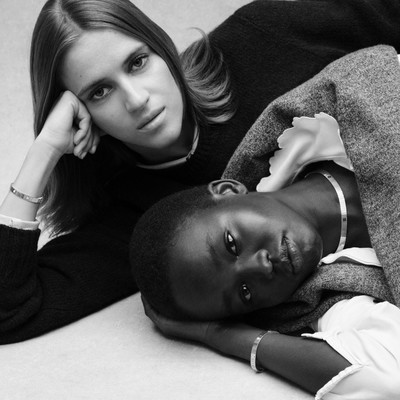 Cartier LOVE Unlimited - © Hortense wears a LOVE Unlimited bracelet, diamonds.
Anyier wears a LOVE Unlimited necklace and a LOVE Unlimited bracelet, diamonds., System Magazine