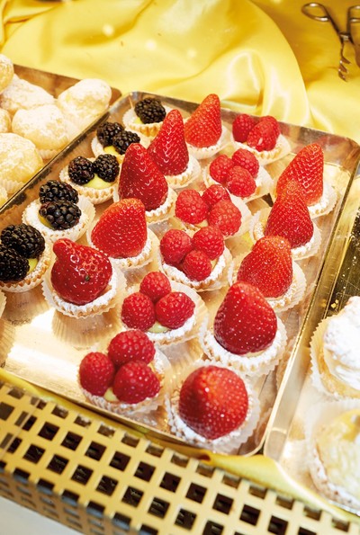 Acquisition. Pasticceria Cova. - © System Magazine