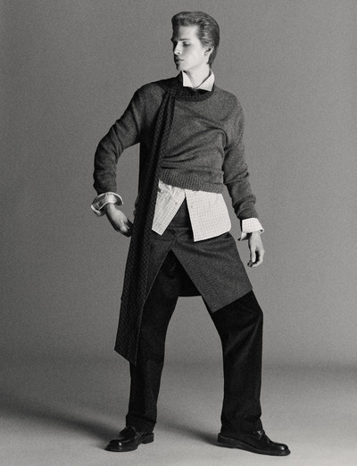 Collections. Autumn/Winter 2025-2026 - © Oskar wears **Commission**, System Magazine
