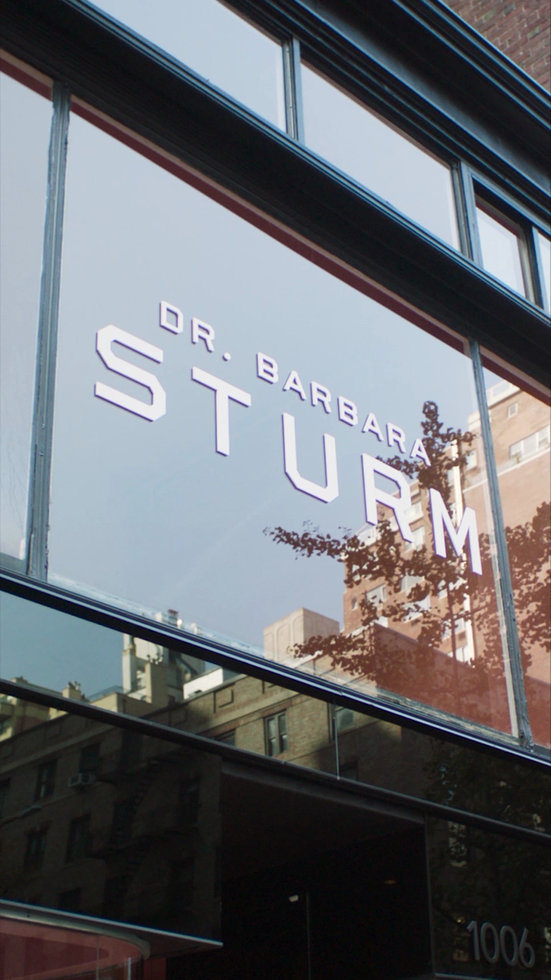 Dr. Sturm story - © System Magazine